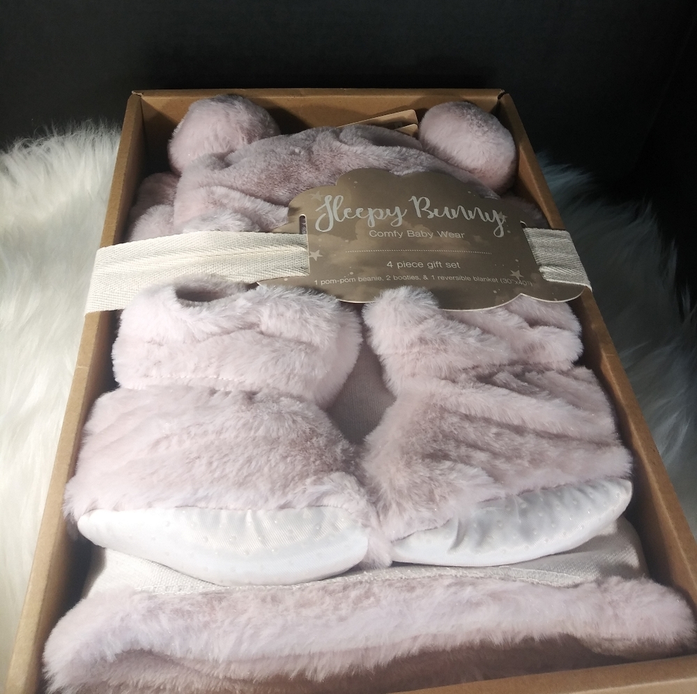 Sleep Bunny 4 piece Gift Set